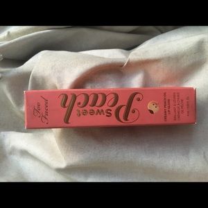 Too Faced Creamy Peach Oil Lip Gloss